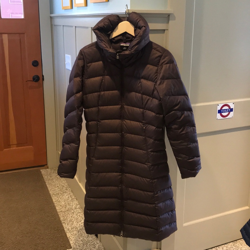 Patagonia “Downtown” down puffer coat